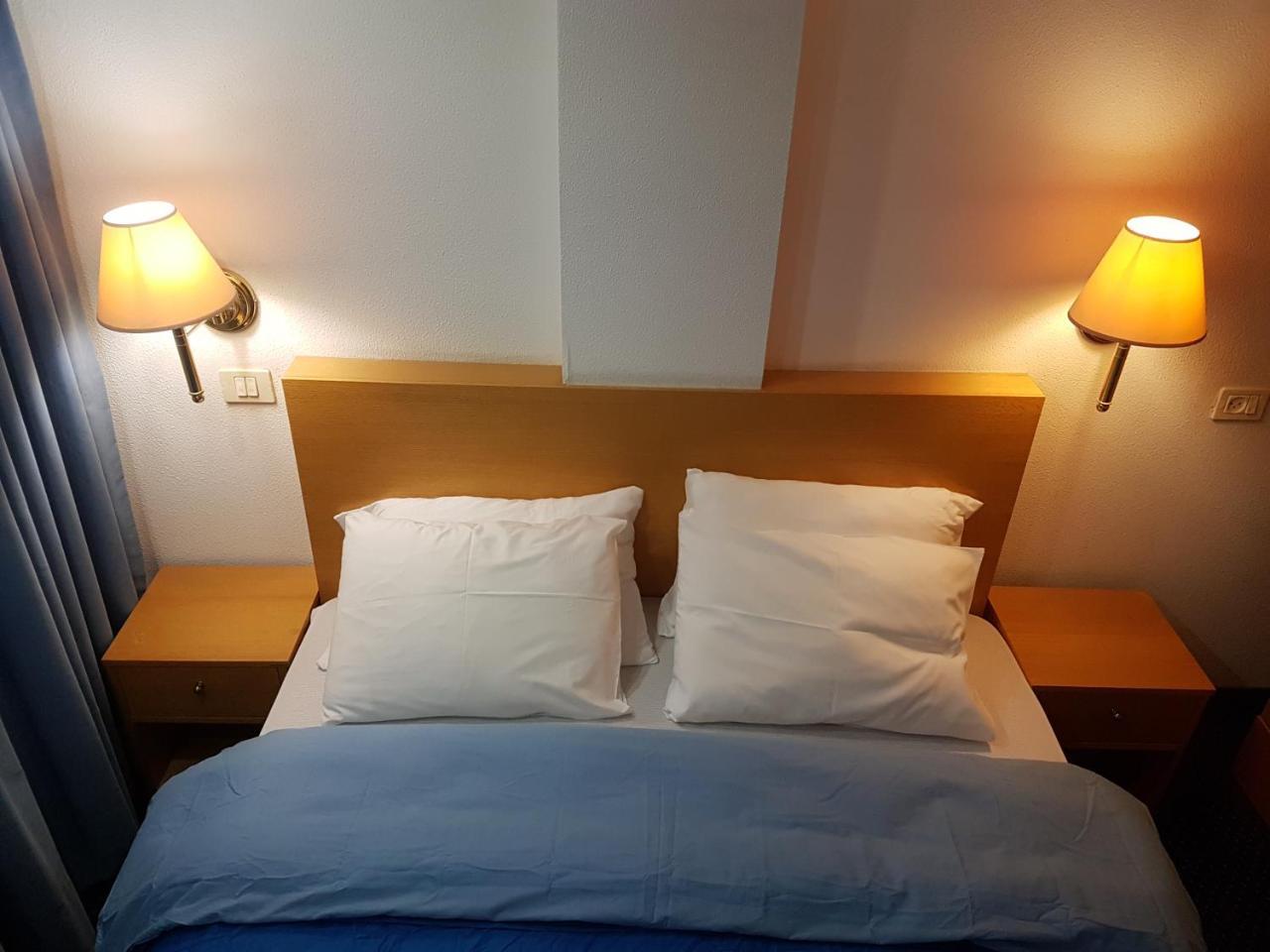 Carmel Mountain Motel Haifa Exteriör bild