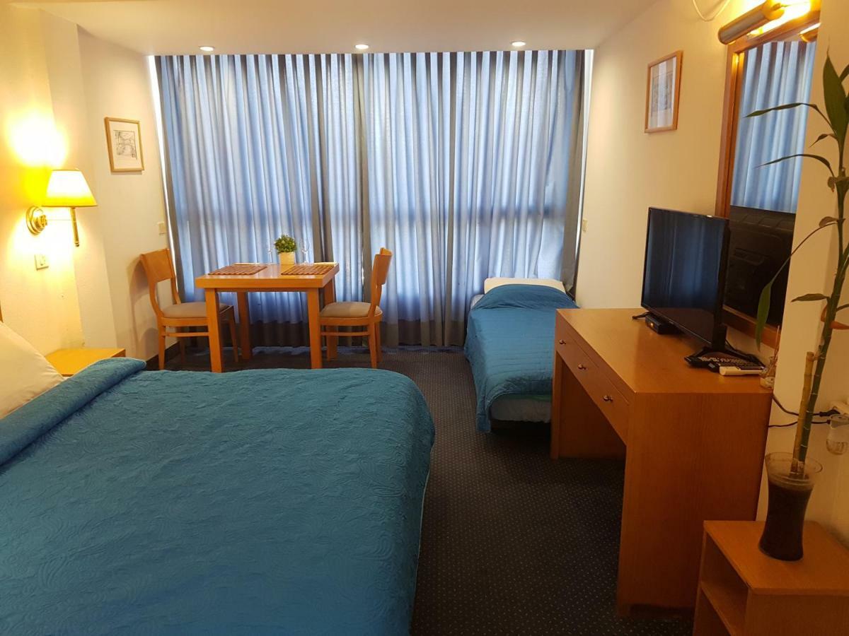 Carmel Mountain Motel Haifa Exteriör bild